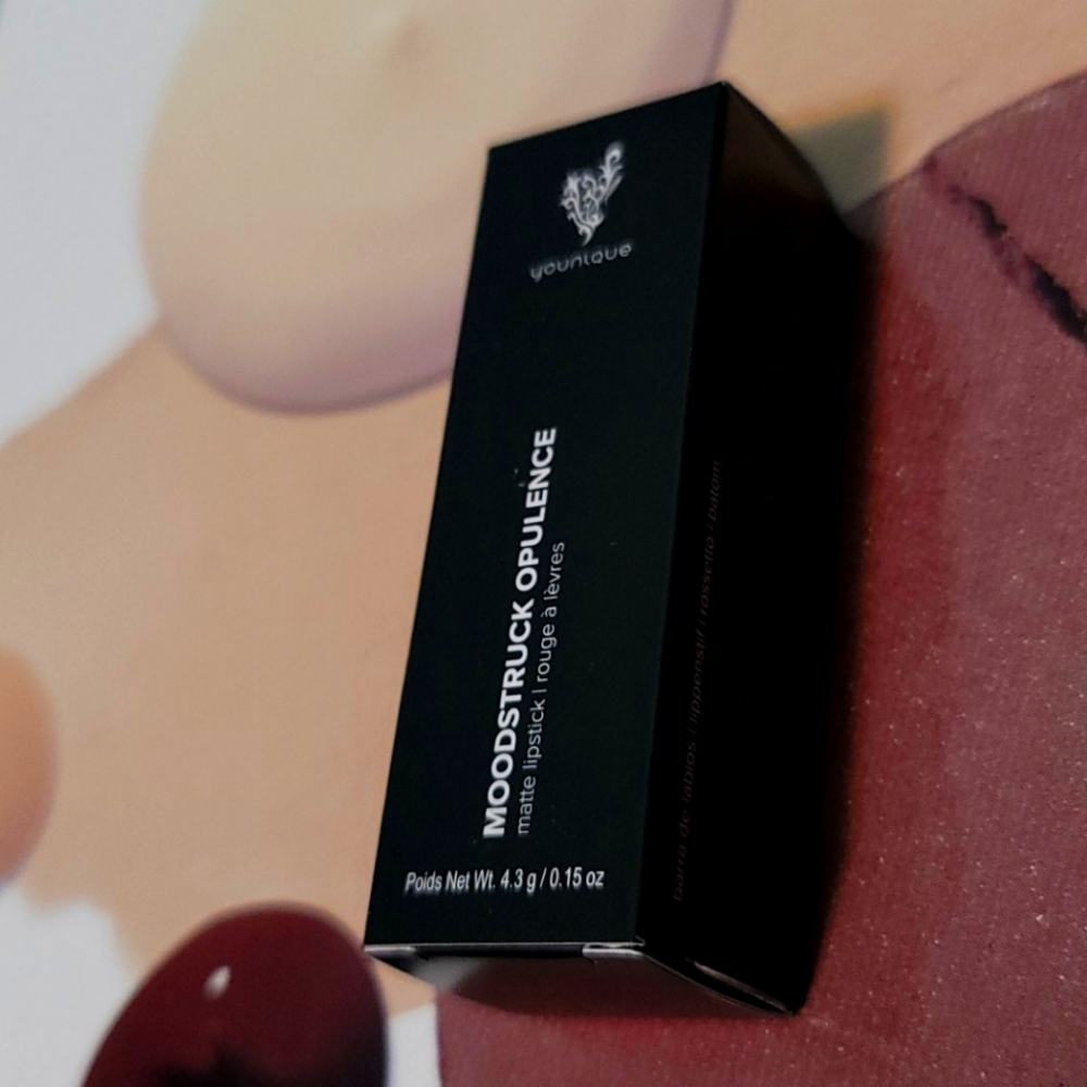 Moodstruck opulence matte lipstick